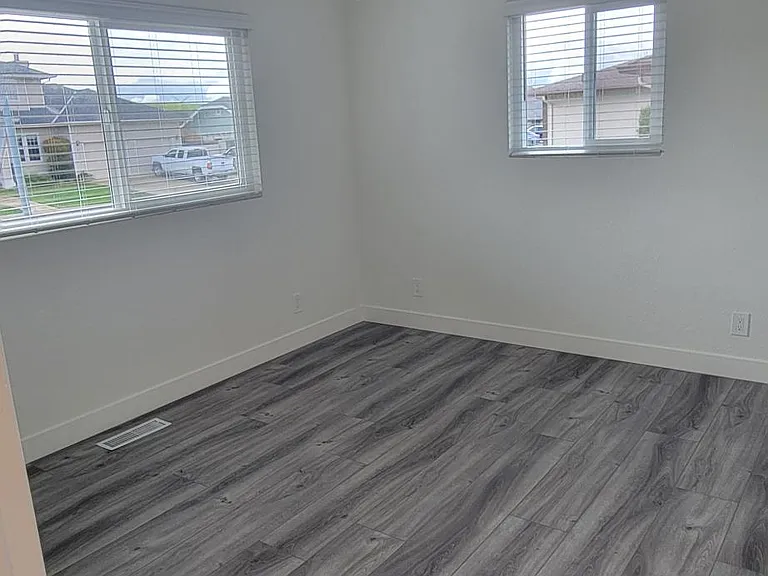 8 Esperson Ct — Photo 17