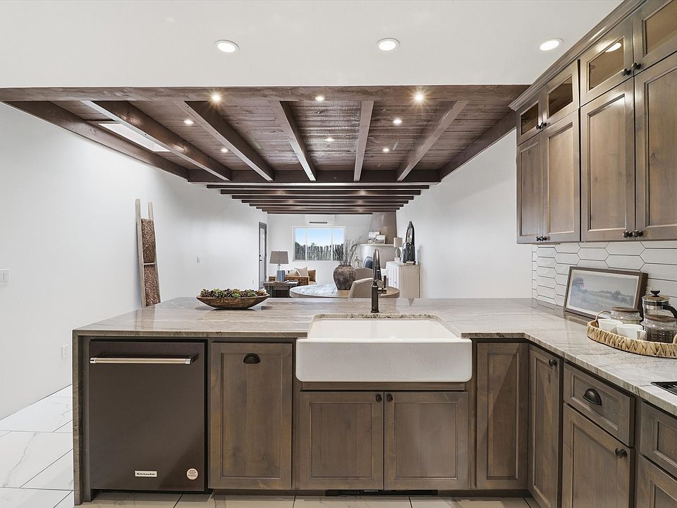 1st image of 1810 Calle De Sebastian Unit G2