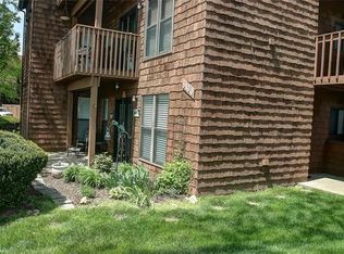 5100 Hollow Wood Ct APT A, Saint Louis, MO 63128
