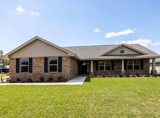 5669 Old Stone Blvd, Milton, FL 32570