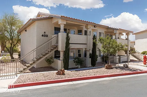 403 Mesa Blvd #202 Photo 1