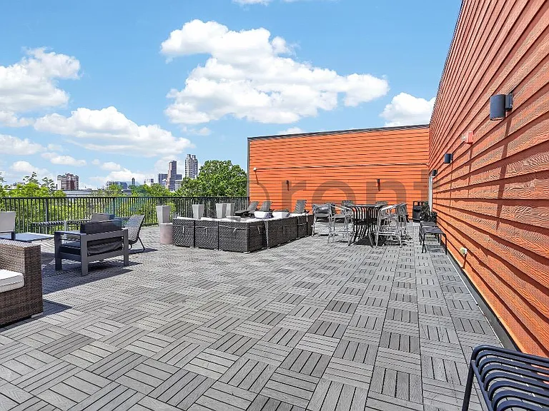 525 Parkway Dr #403 — Photo 15