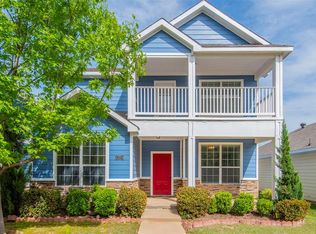 10924 Dillon St, Fort Worth, TX 76179