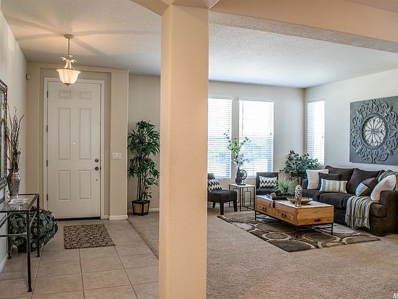 4th image of 2927 Maybrook Dr