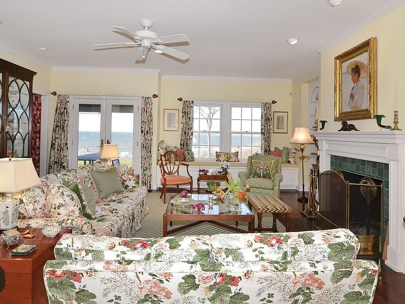 215 Old Black Point Rd, Niantic, CT 06357 Zillow