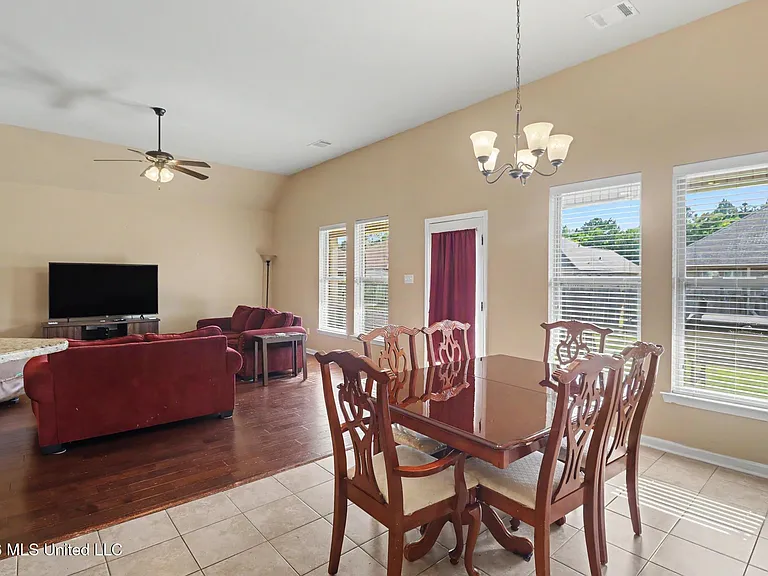 15181 Oberlin Ave — Photo 6