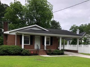 204 N Green St, Selma, NC 27576