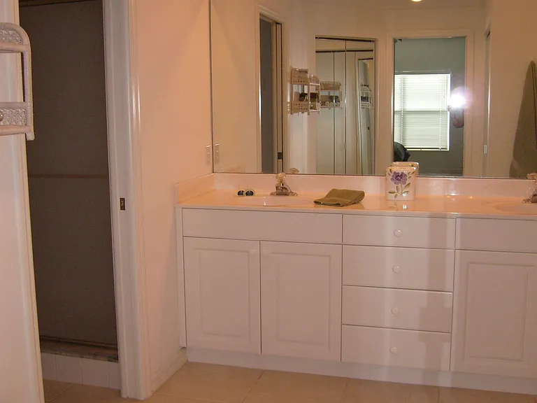 6872 Fairview Ter — Photo 5