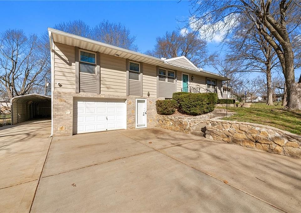 1st image of 624 N Powahatan Dr
