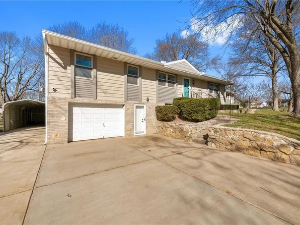 624 N Powahatan Dr, Independence, MO 64056