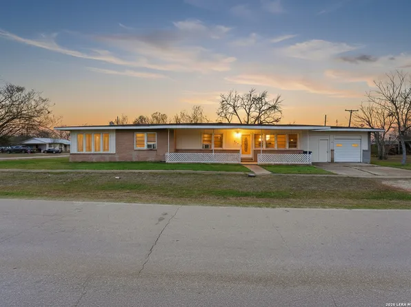 500 N texas, Nixon, TX 78140
