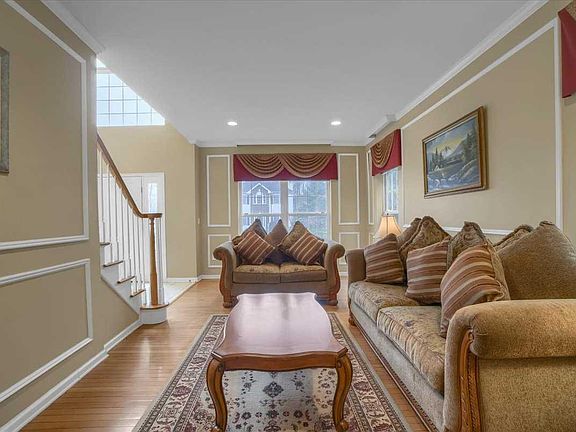 2nd image of 2103 Patriots Ct