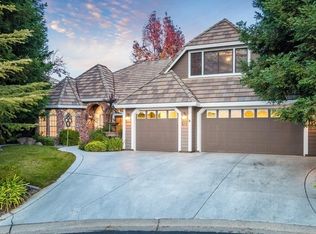 211 Prescott Ct, Roseville, CA 95746