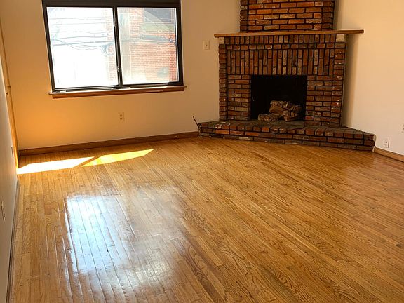 3rd image of 1827 Kater St Floor 2