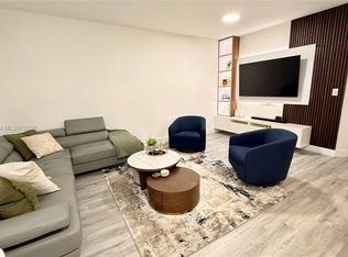 5725 NW 114th Path APT 114, Doral, FL 33178