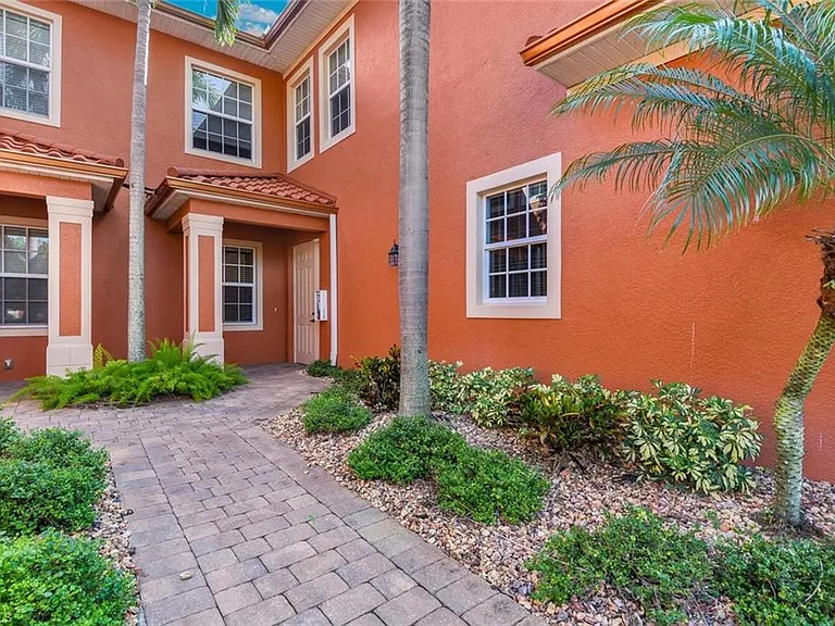 6413 Legacy Cir #1602 — Photo 30