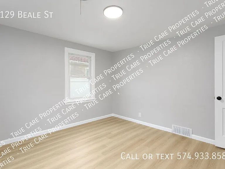1129 Beale St — Photo 23
