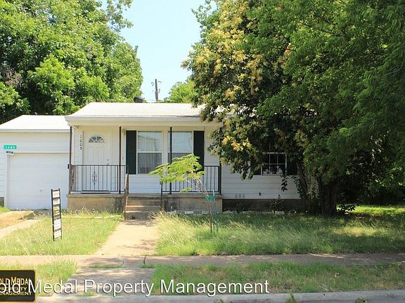 2nd image of 1605 Wood Ave