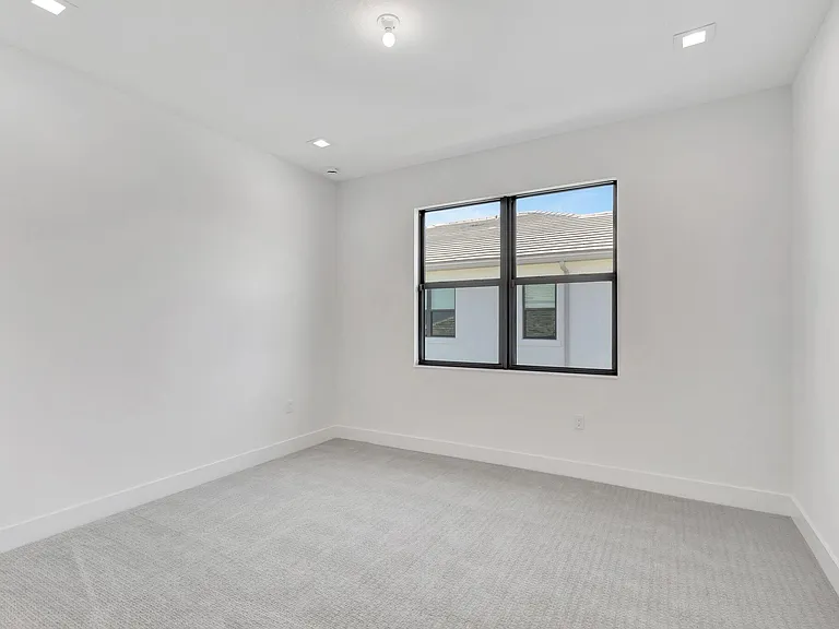 13079 Feathering Way — Photo 38
