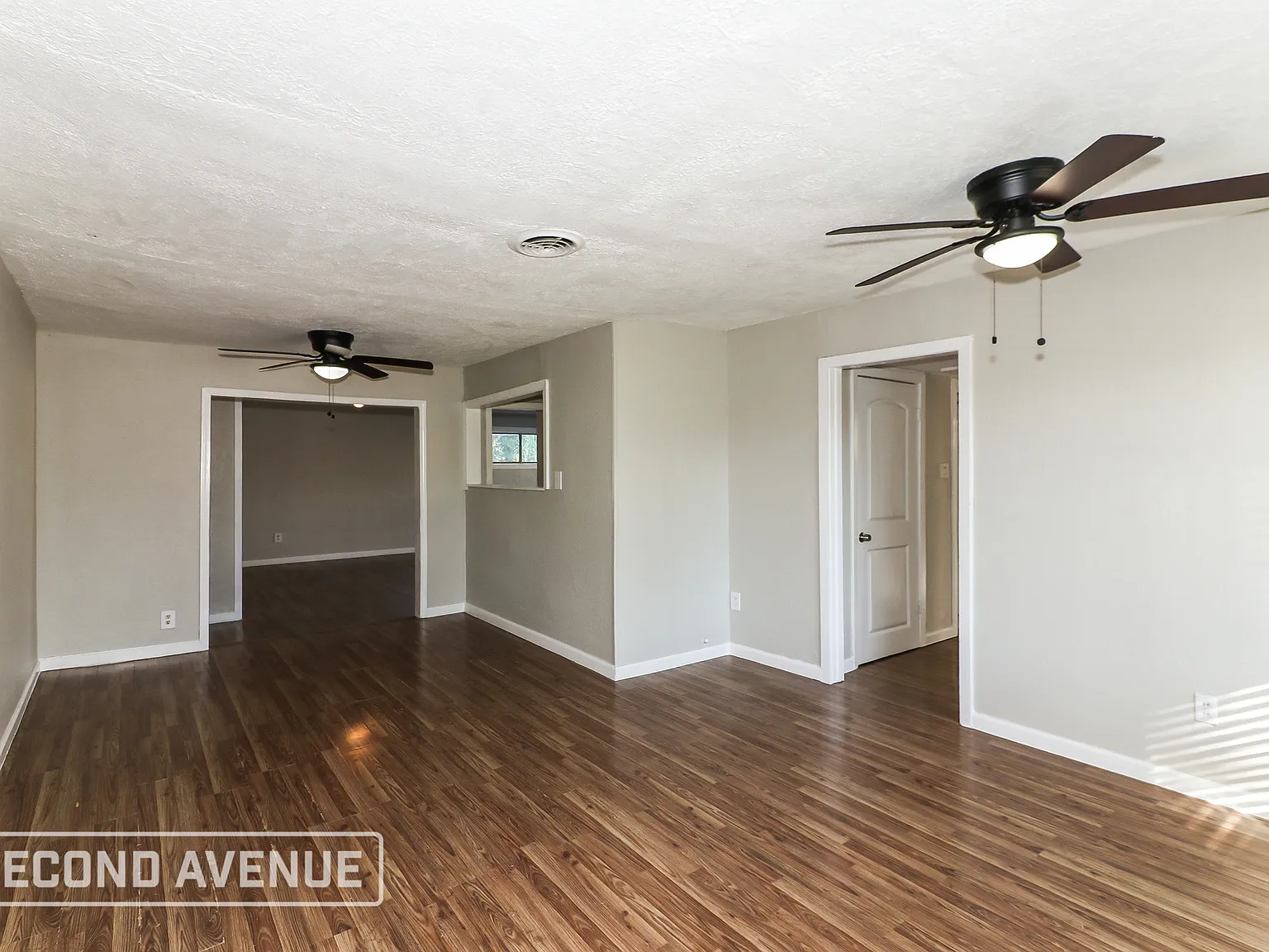 3 bed, 2.0 bath, 1760 sqft, $1,519 — Photo 3