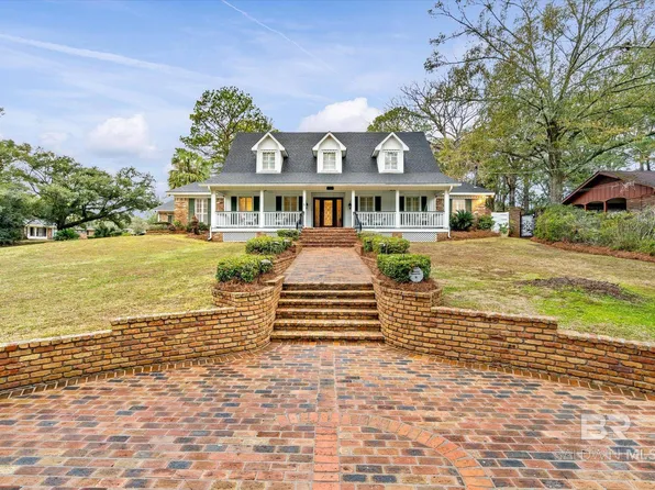 962 Highpoint Dr E, Mobile, AL 36693