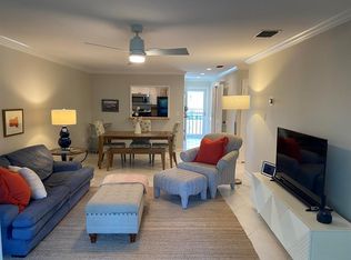 800 Coquina Ln APT 203, Vero Beach, FL 32963