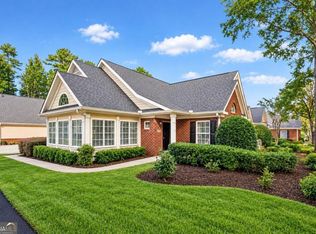 1404 Village Ln, Roswell, GA 30075
