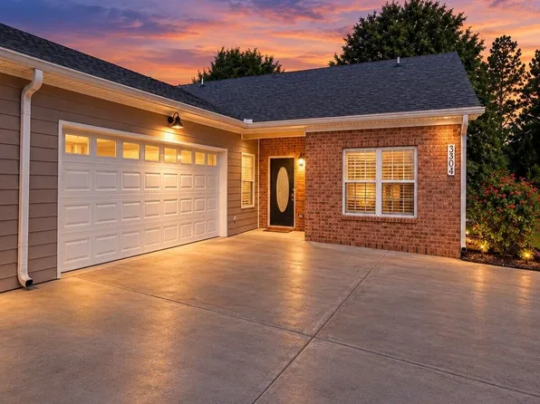 3504 Commonwealth Cir, Newnan, GA 30263