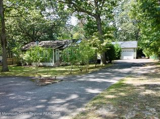 216 Lenape Trl, Jackson, NJ 08527