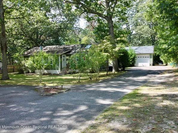 216 Lenape Trail, Jackson, NJ 08527