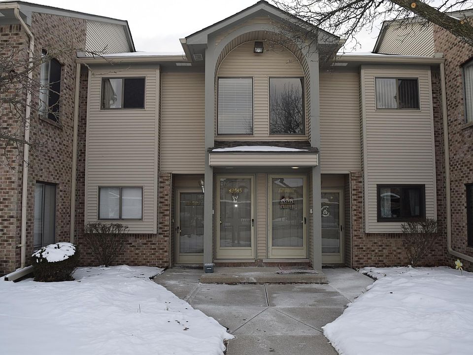 1st image of 42543 Lilley Pointe Dr #19