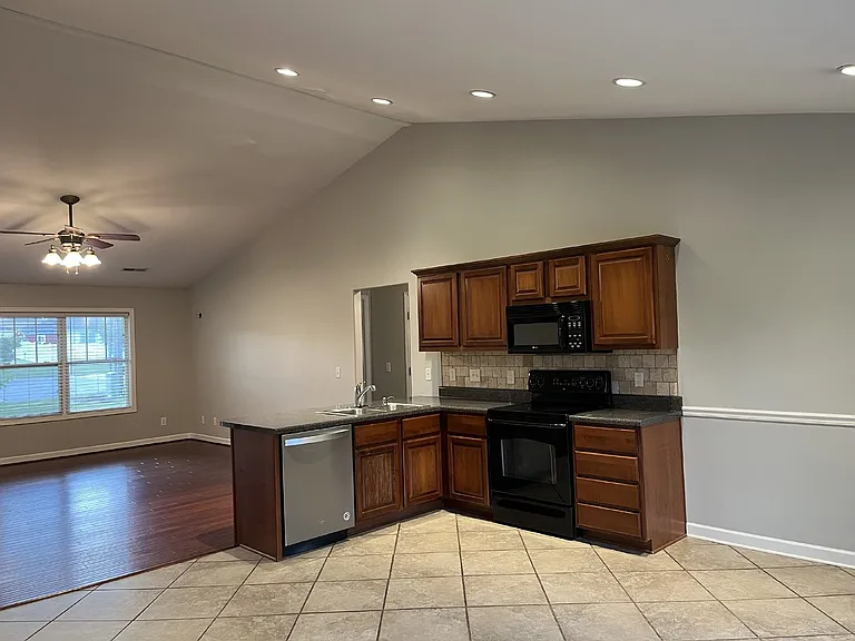 5004 Pelican Ct — Photo 7