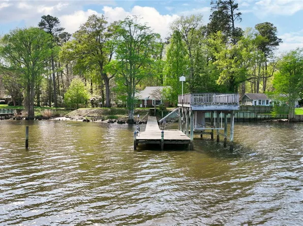 16540 Chickahominy Bluff Rd, Williamsburg, VA 23185