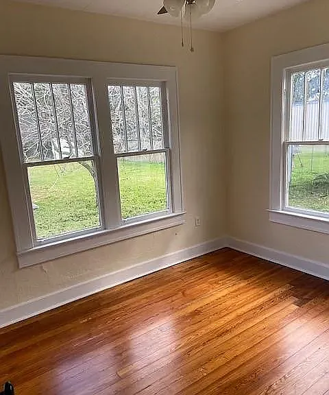 110 Agnes St — Photo 8