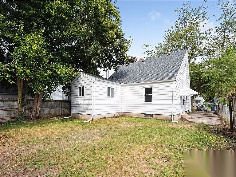 909 Turner Ave — Photo 23