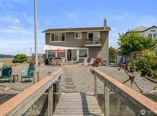4045 Saltspring Dr, Ferndale, WA 98248