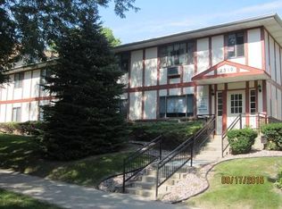 2310 E Webster Pl, Milwaukee, WI 53211