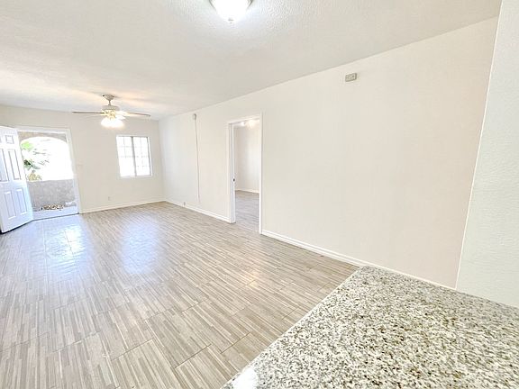 4th image of 636 W 85th St #640