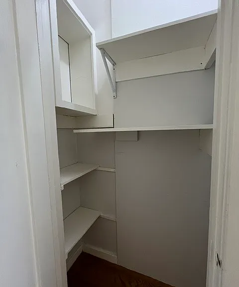 955 Pine St #22 — Photo 9