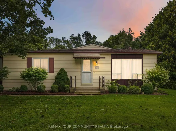 97 Damsel Cir, Georgina, ON L0E 1R0
