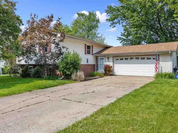 2129 Palmer Cir, Iowa City, IA 52240
