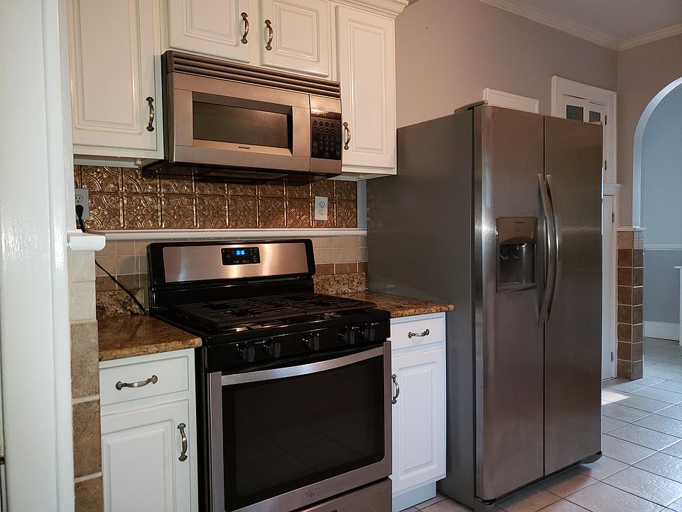 1st image of 349 Berryman Dr