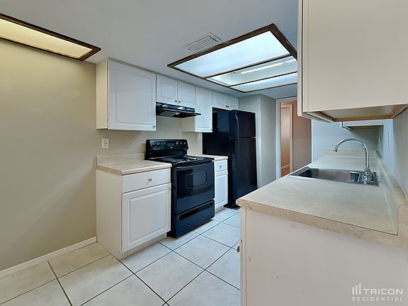 5th image of 1488 Pine Brook Dr
