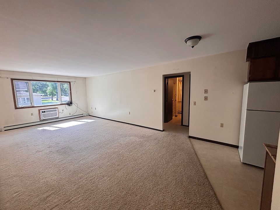 1st image of 706 9th St NW APT 12
