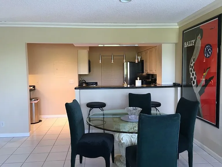 19249 Sabal Lake Dr — Photo 4
