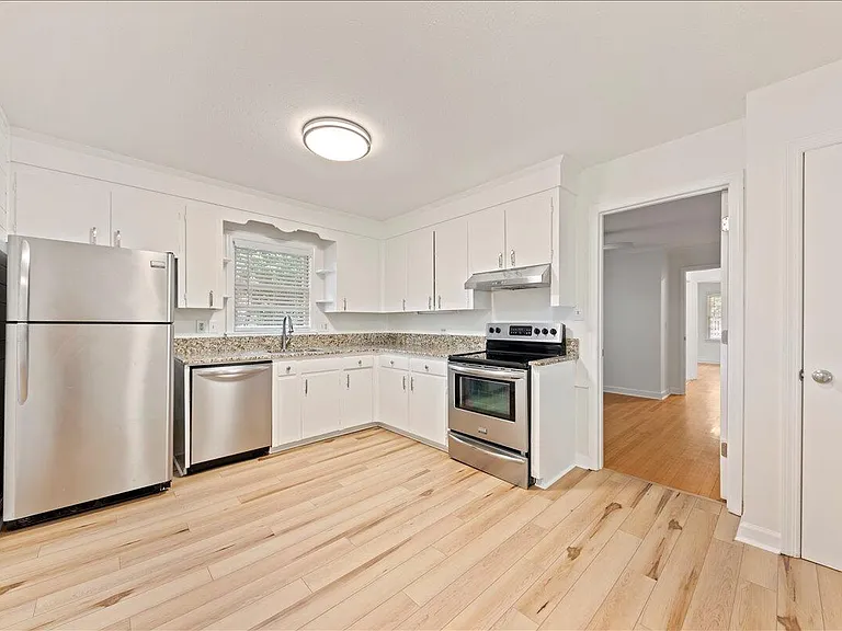 251 Bennett St — Photo 10