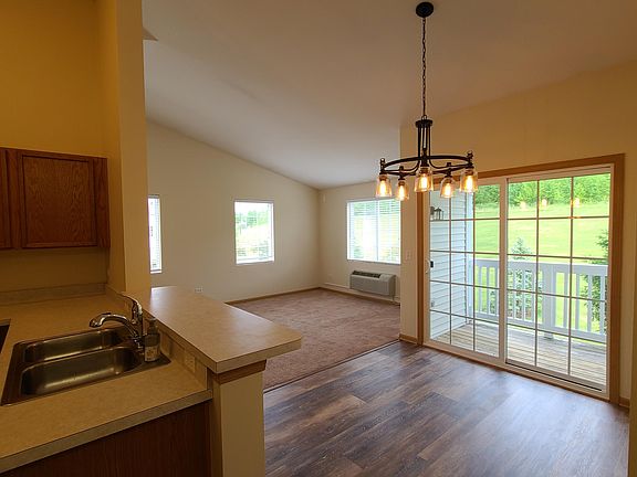 5th image of 2431 Silverstone Dr