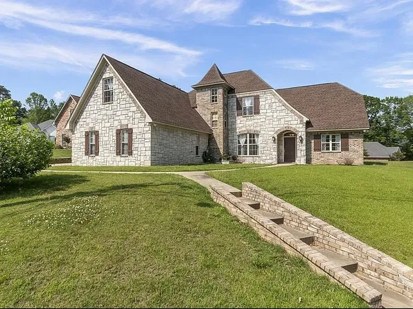 113 Mill Creek Dr, Vicksburg, MS 39180