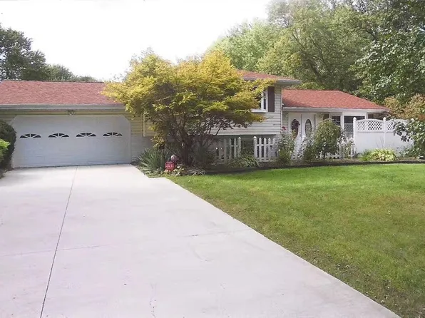 6840 Lockwood Blvd, Youngstown, OH 44512