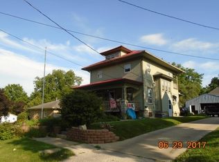 621 E 5th St, Tipton, IA 52772
